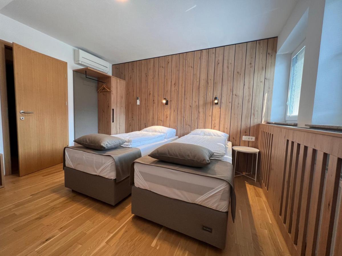 Na Vasi Restavracija In Prenocisca Hotel Skofja Loka Luaran gambar